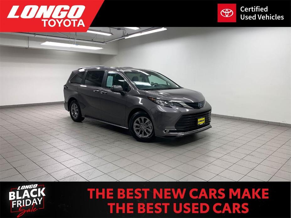 used 2023 Toyota Sienna car, priced at $45,888