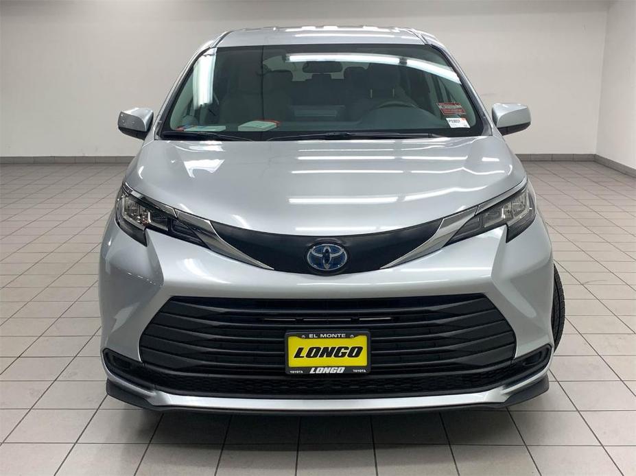 used 2022 Toyota Sienna car, priced at $37,888