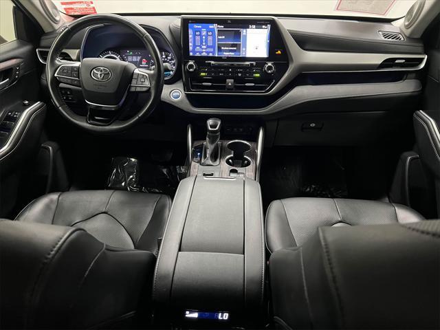 used 2020 Toyota Highlander Hybrid car, priced at $40,888