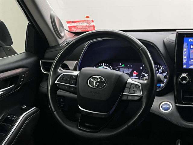 used 2020 Toyota Highlander Hybrid car, priced at $40,888
