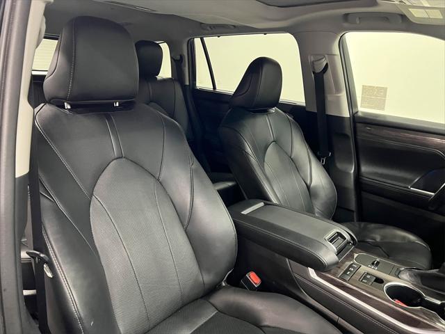 used 2020 Toyota Highlander Hybrid car, priced at $40,888