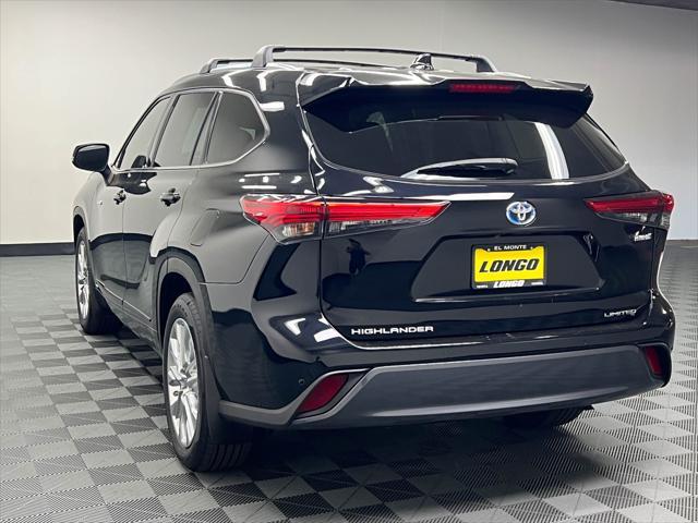 used 2020 Toyota Highlander Hybrid car, priced at $40,888