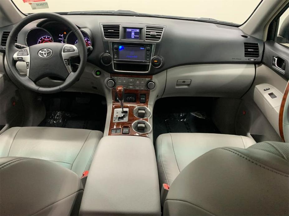 used 2013 Toyota Highlander car, priced at $19,288