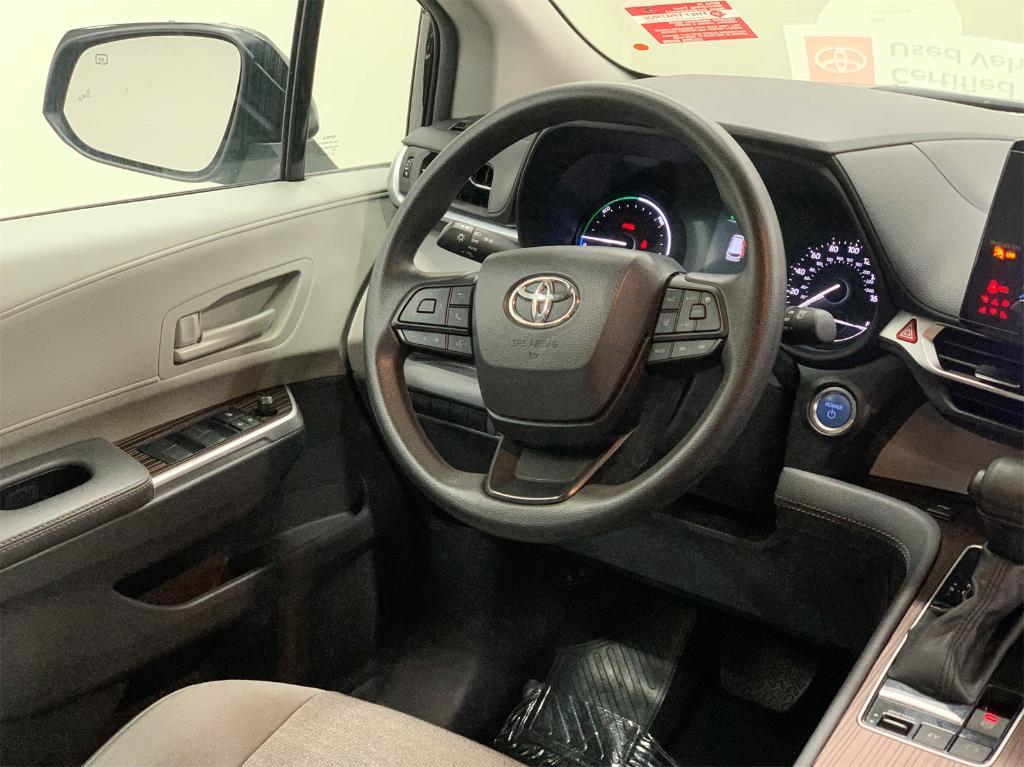 used 2024 Toyota Sienna car, priced at $40,388