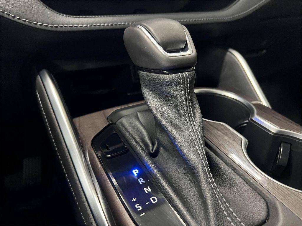 used 2023 Toyota Highlander Hybrid car, priced at $39,888