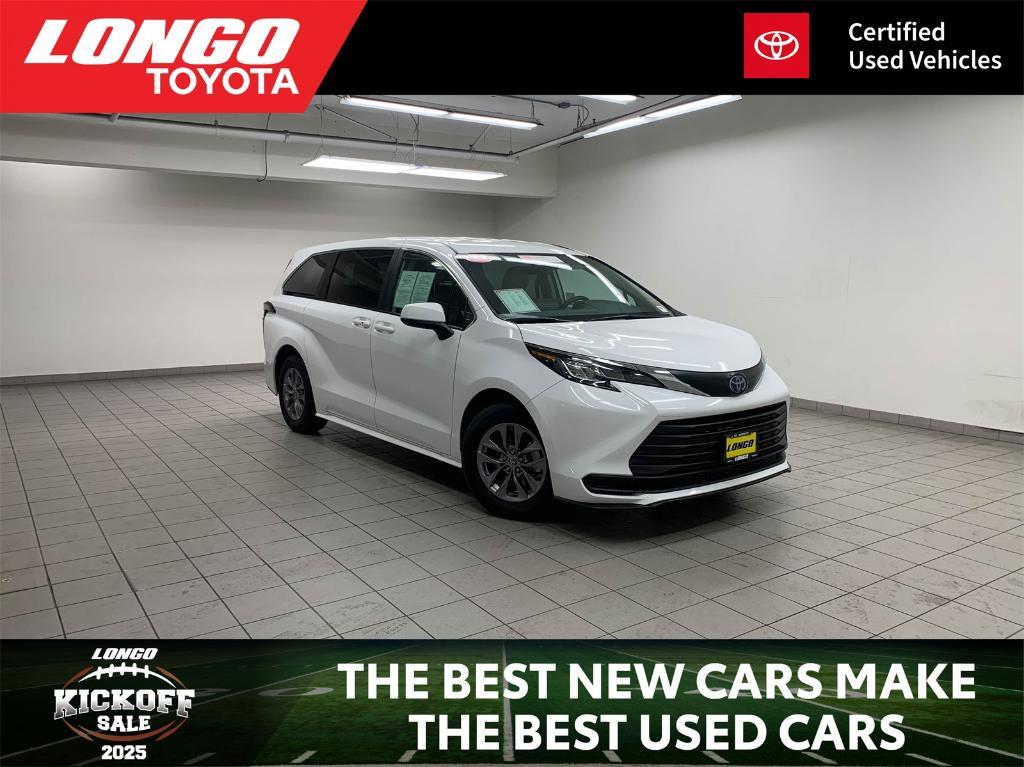 used 2023 Toyota Sienna car, priced at $37,788