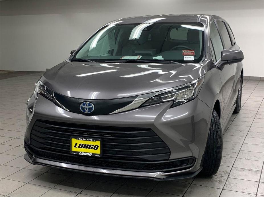 used 2023 Toyota Sienna car, priced at $40,988