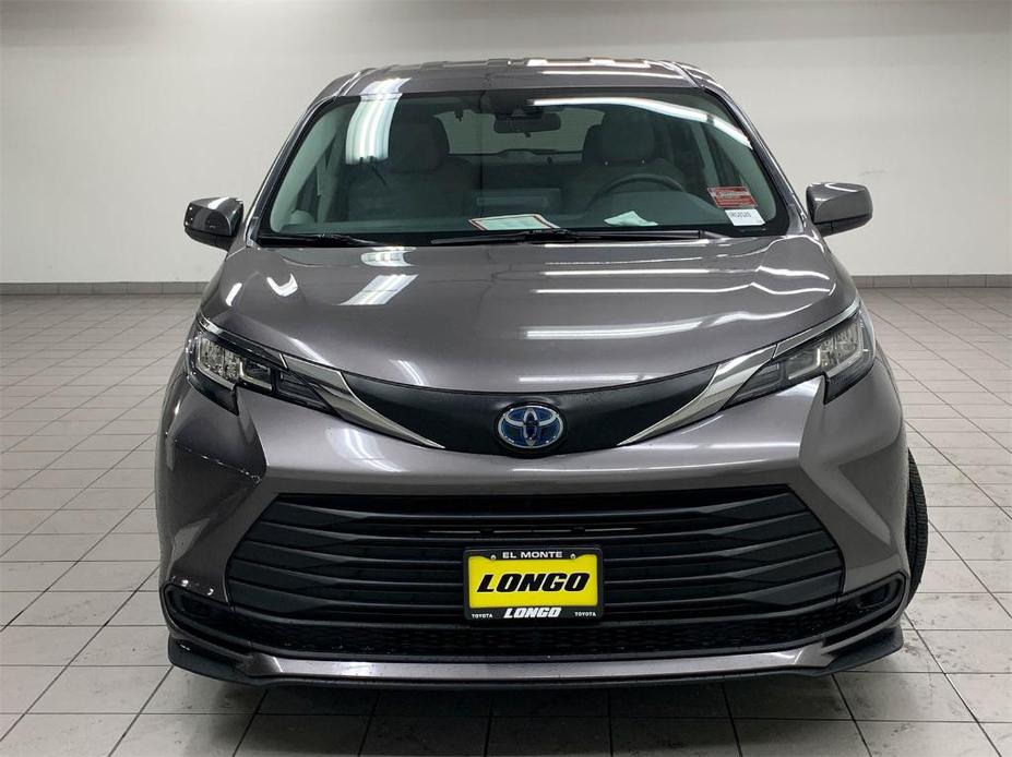 used 2023 Toyota Sienna car, priced at $40,988