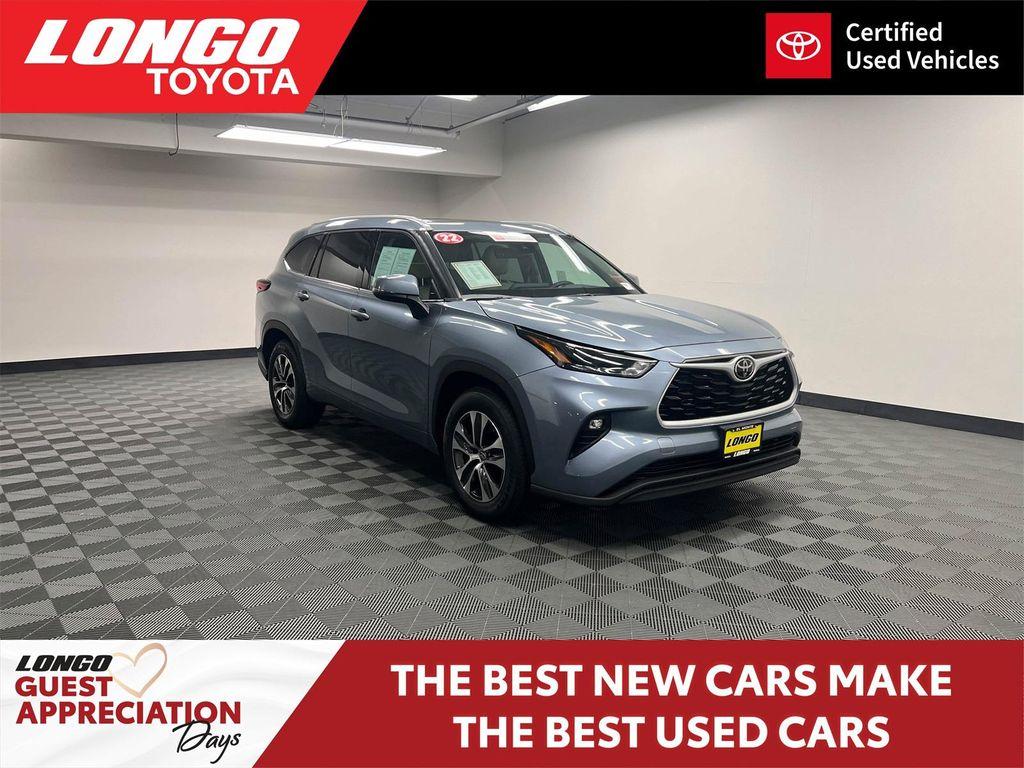 used 2022 Toyota Highlander car, priced at $33,288