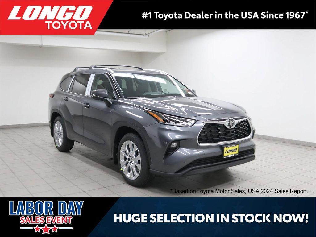new 2025 Toyota Highlander car, priced at $51,043