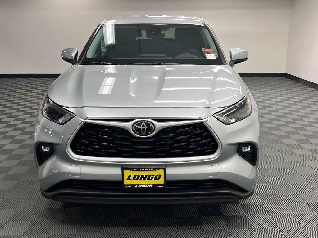 used 2024 Toyota Highlander car, priced at $37,977