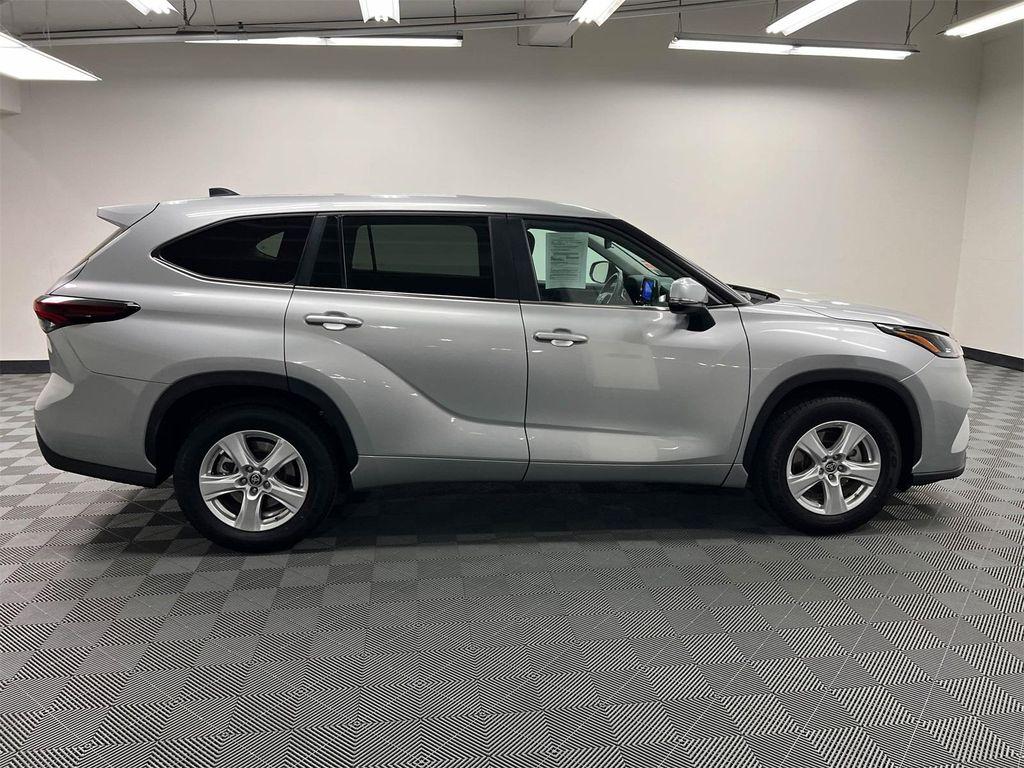 used 2024 Toyota Highlander car, priced at $37,977