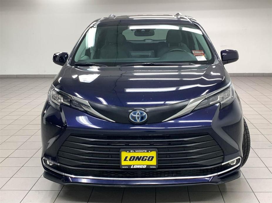 used 2023 Toyota Sienna car, priced at $44,988