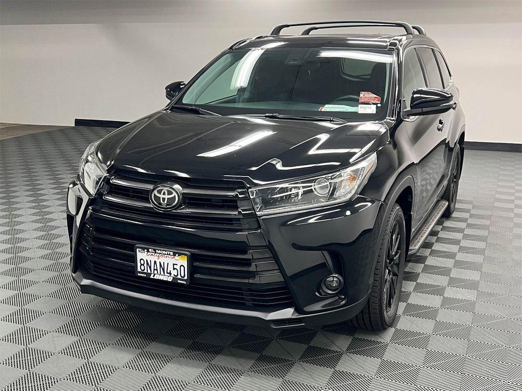 used 2019 Toyota Highlander car, priced at $30,788