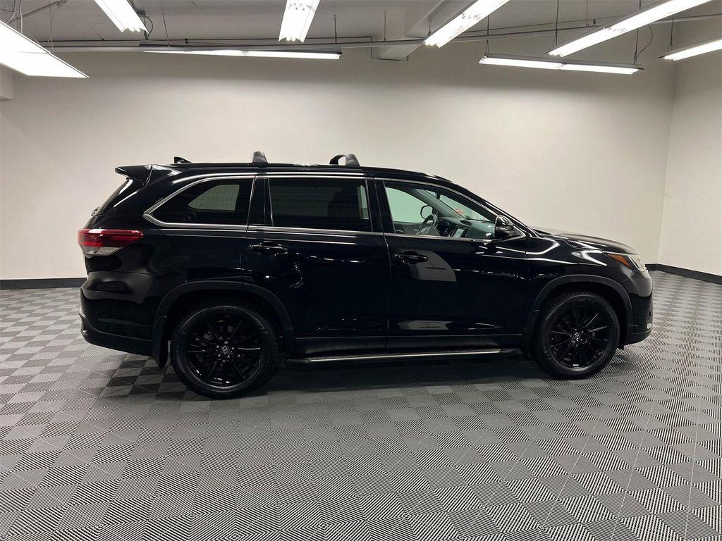 used 2019 Toyota Highlander car, priced at $30,788