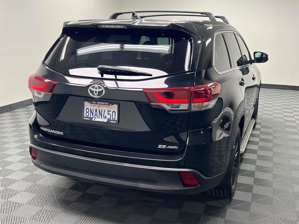 used 2019 Toyota Highlander car, priced at $30,788