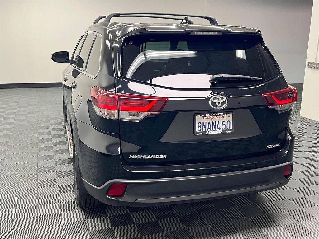 used 2019 Toyota Highlander car, priced at $30,788