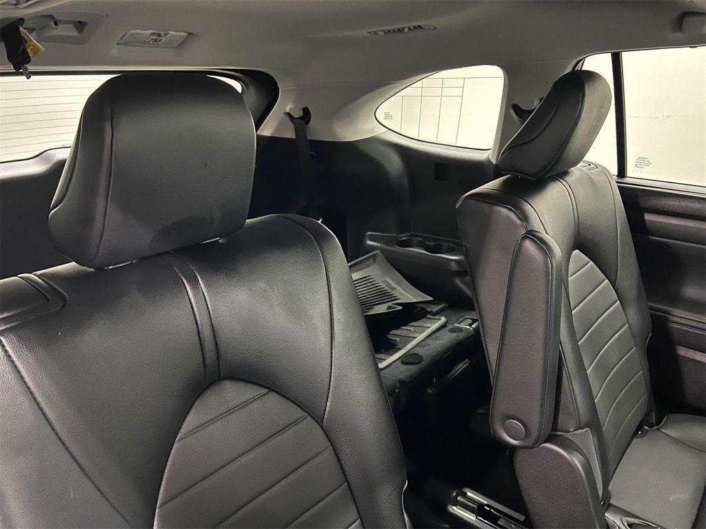 used 2022 Toyota Highlander car, priced at $37,288