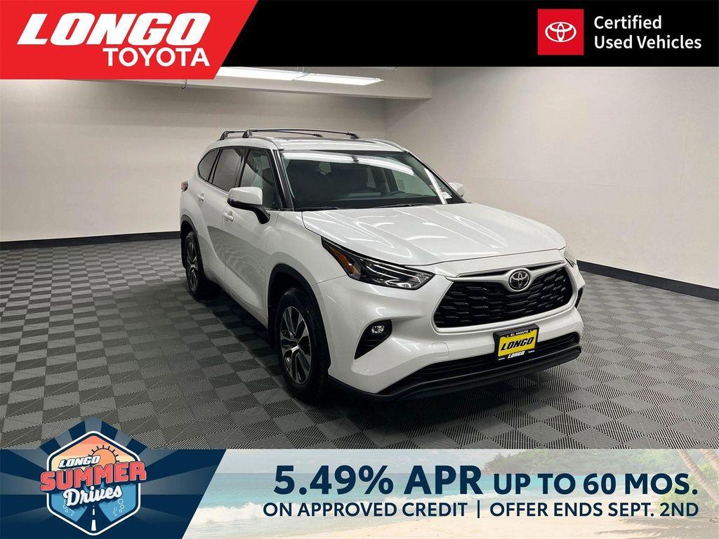 used 2022 Toyota Highlander car, priced at $37,288