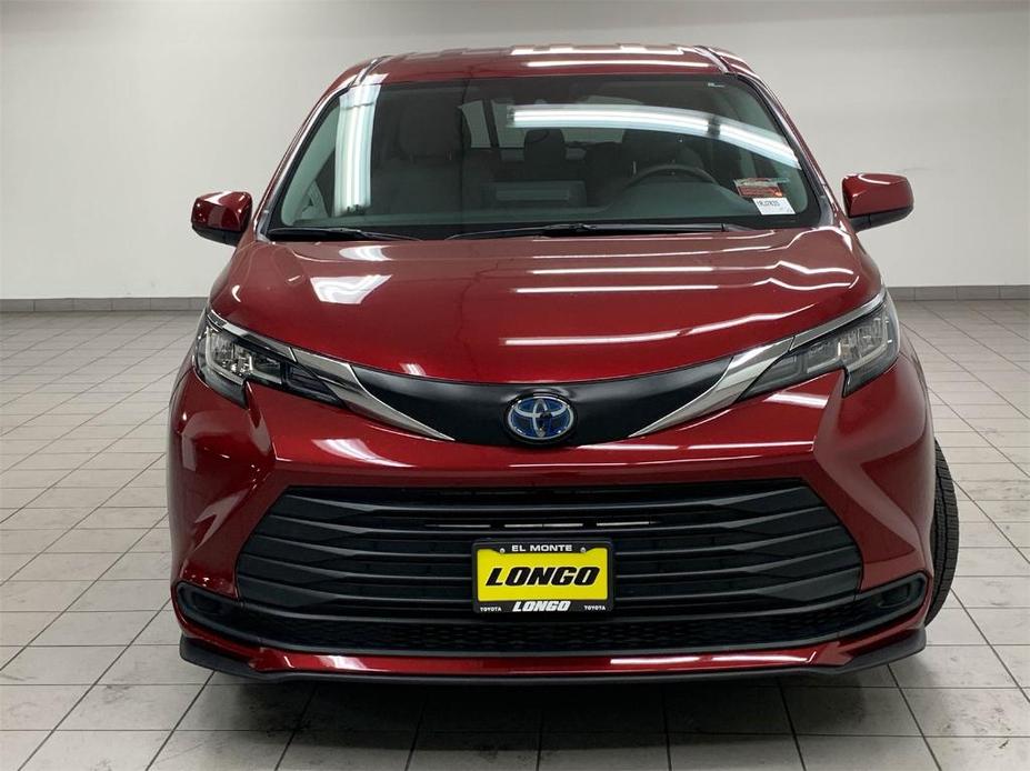 used 2023 Toyota Sienna car, priced at $41,288