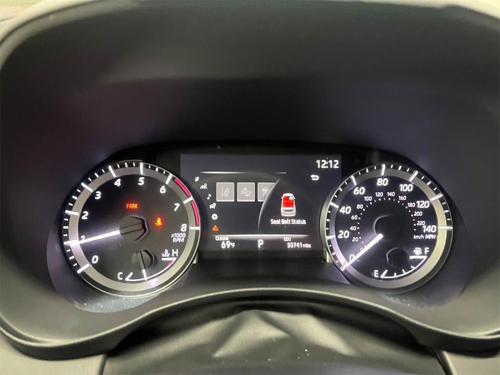 used 2023 Toyota Highlander car, priced at $36,995