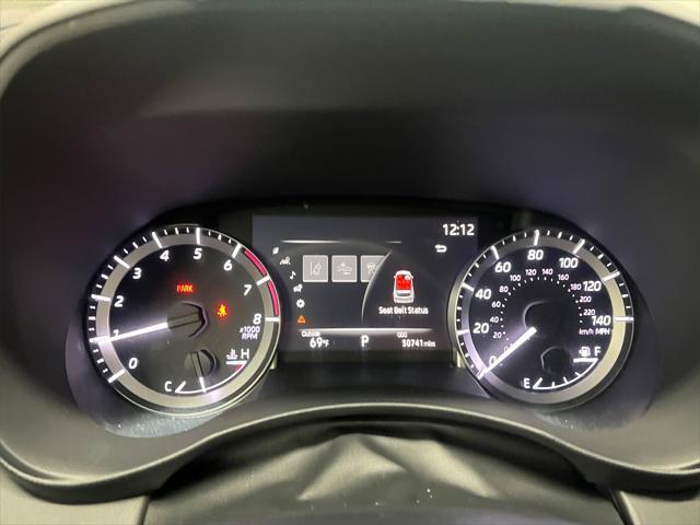 used 2023 Toyota Highlander car, priced at $32,288