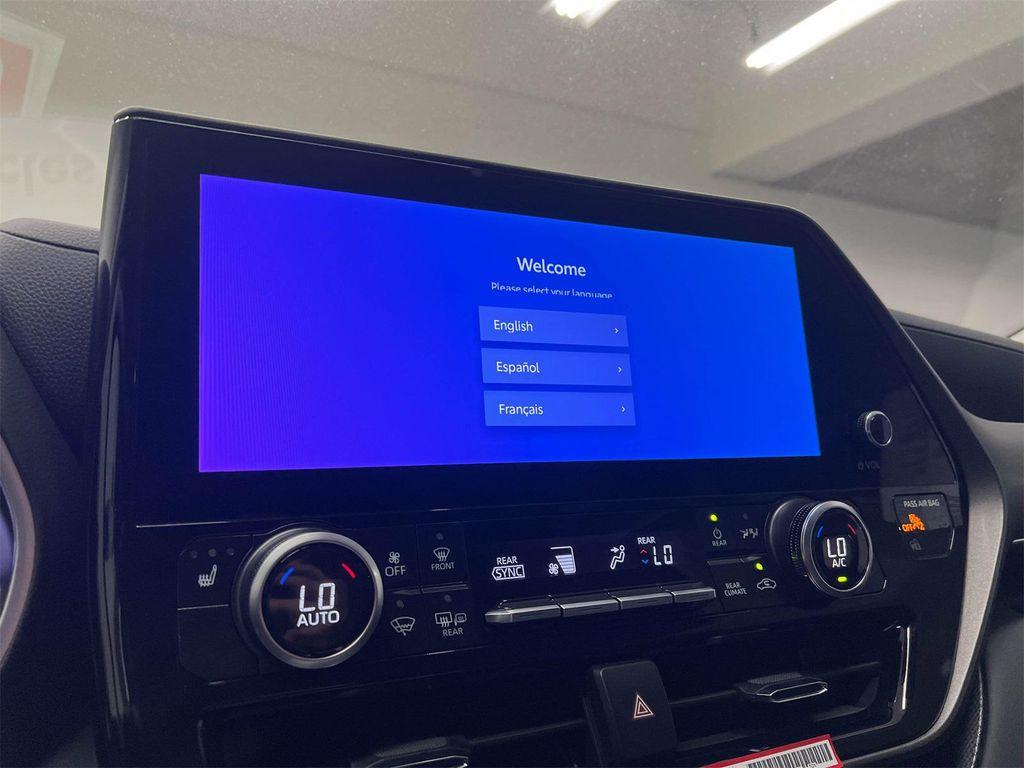 used 2025 Toyota Highlander Hybrid car, priced at $49,488