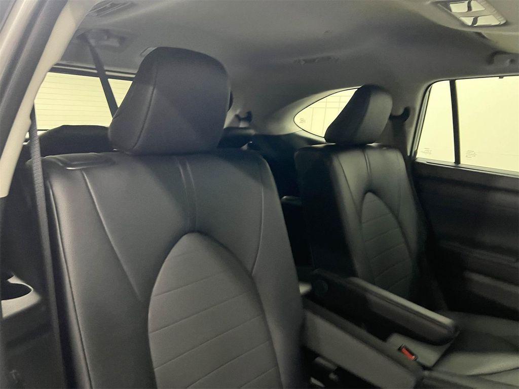 used 2025 Toyota Highlander Hybrid car, priced at $49,488