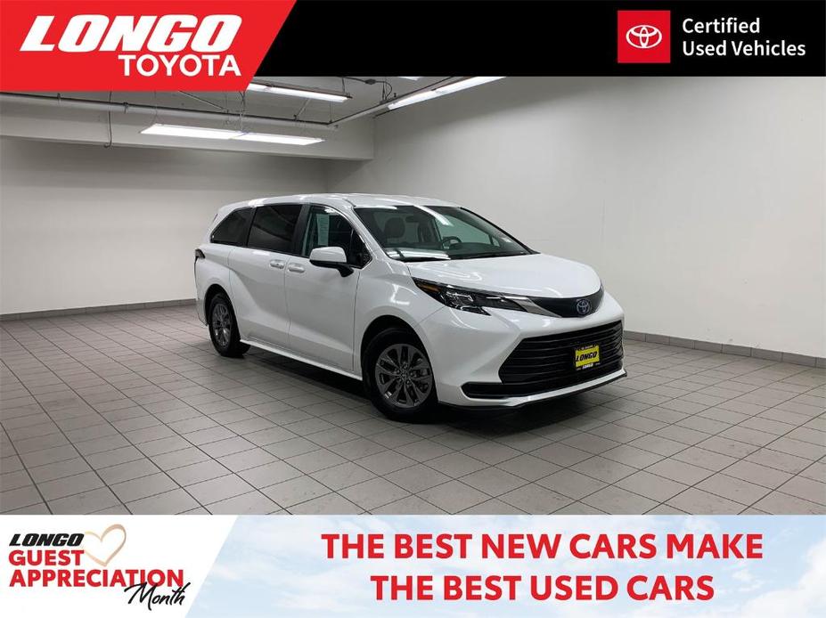 used 2024 Toyota Sienna car, priced at $46,788