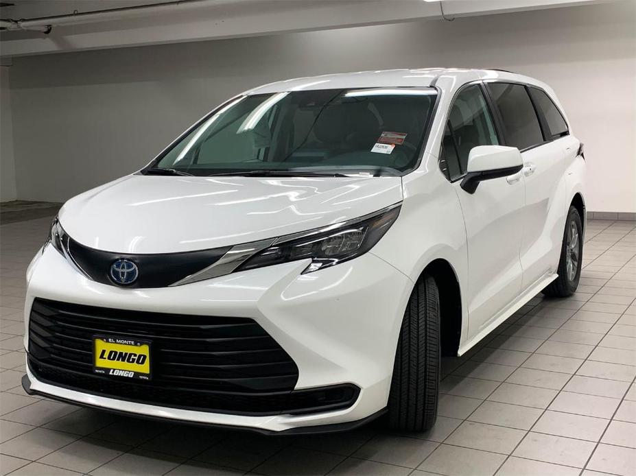 used 2024 Toyota Sienna car, priced at $46,788