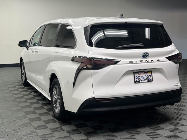 used 2023 Toyota Sienna car, priced at $39,977