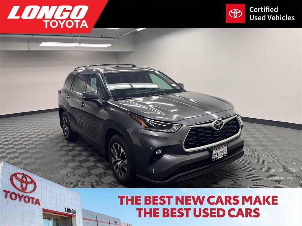used 2021 Toyota Highlander car, priced at $31,788
