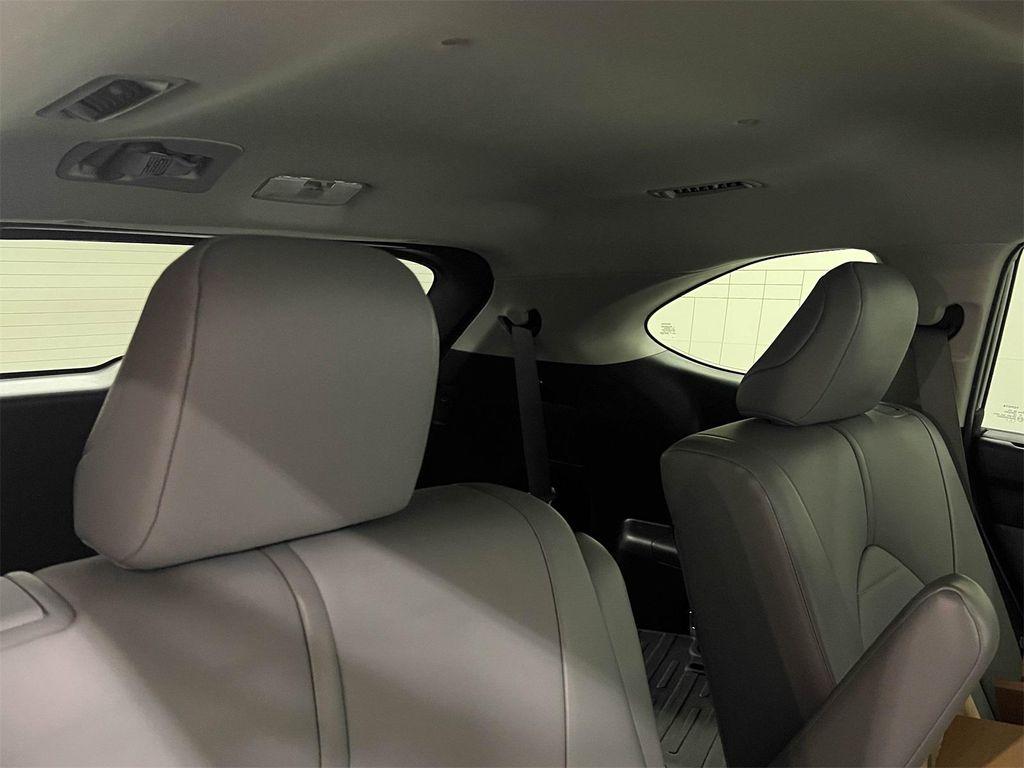 used 2021 Toyota Highlander car, priced at $31,788