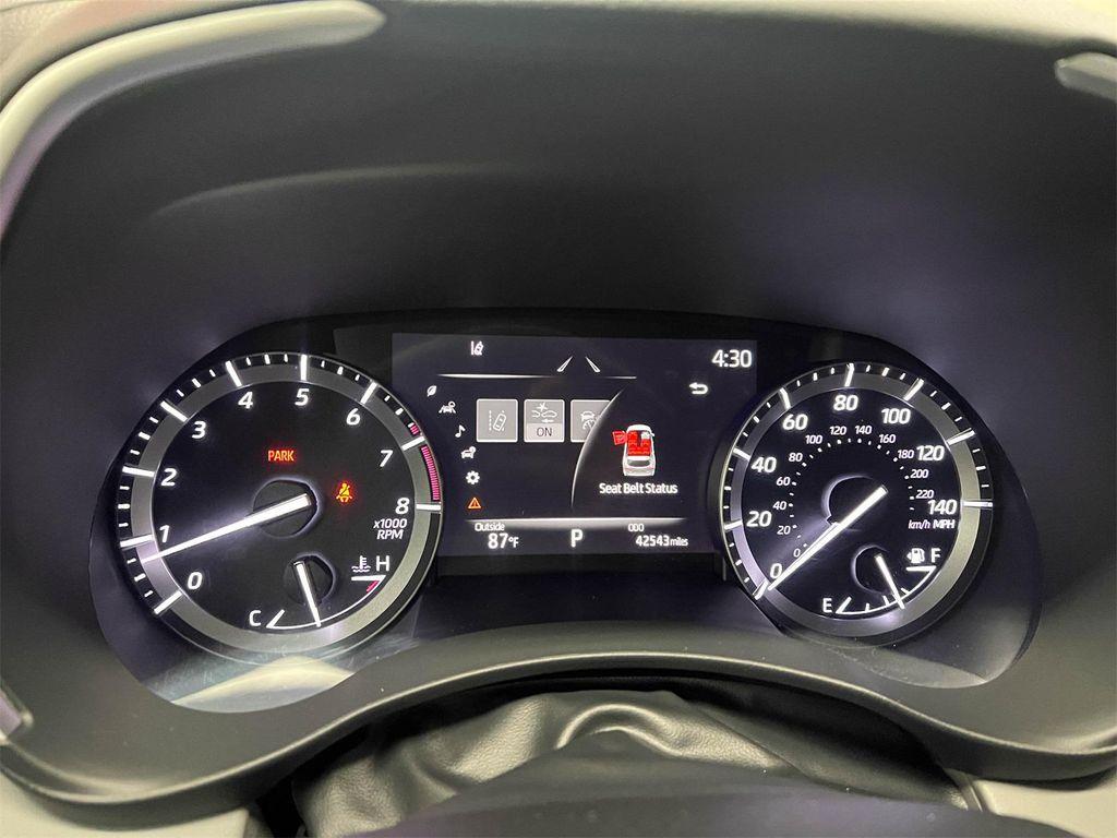 used 2021 Toyota Highlander car, priced at $31,788