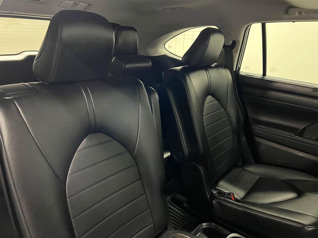 used 2024 Toyota Highlander Hybrid car, priced at $47,488