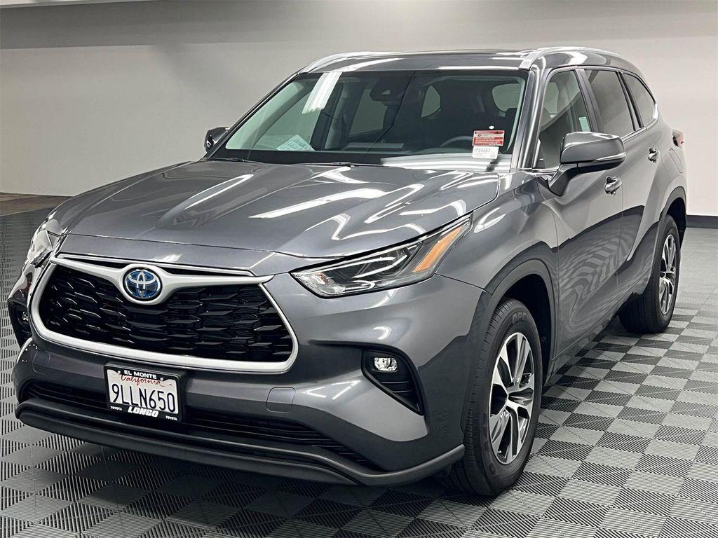 used 2024 Toyota Highlander Hybrid car, priced at $47,488