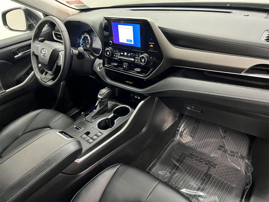 used 2024 Toyota Highlander Hybrid car, priced at $47,488