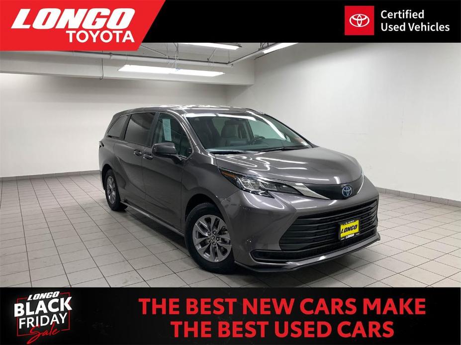 used 2023 Toyota Sienna car, priced at $40,988