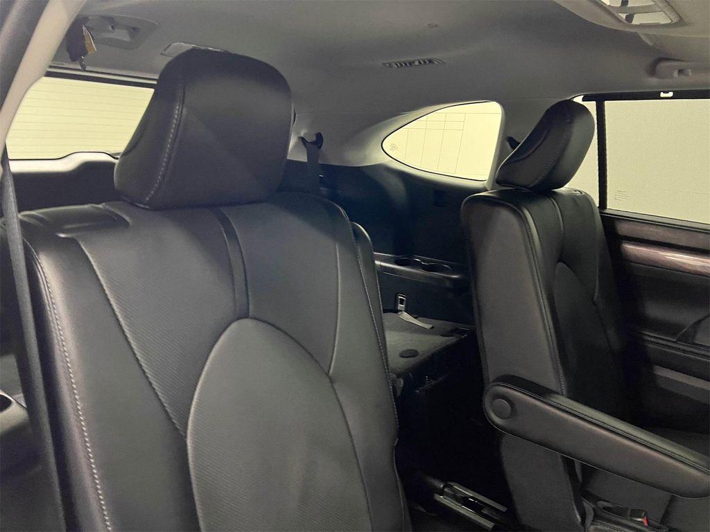 used 2022 Toyota Highlander Hybrid car, priced at $42,588
