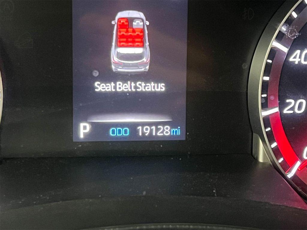 used 2022 Toyota Highlander car, priced at $32,788
