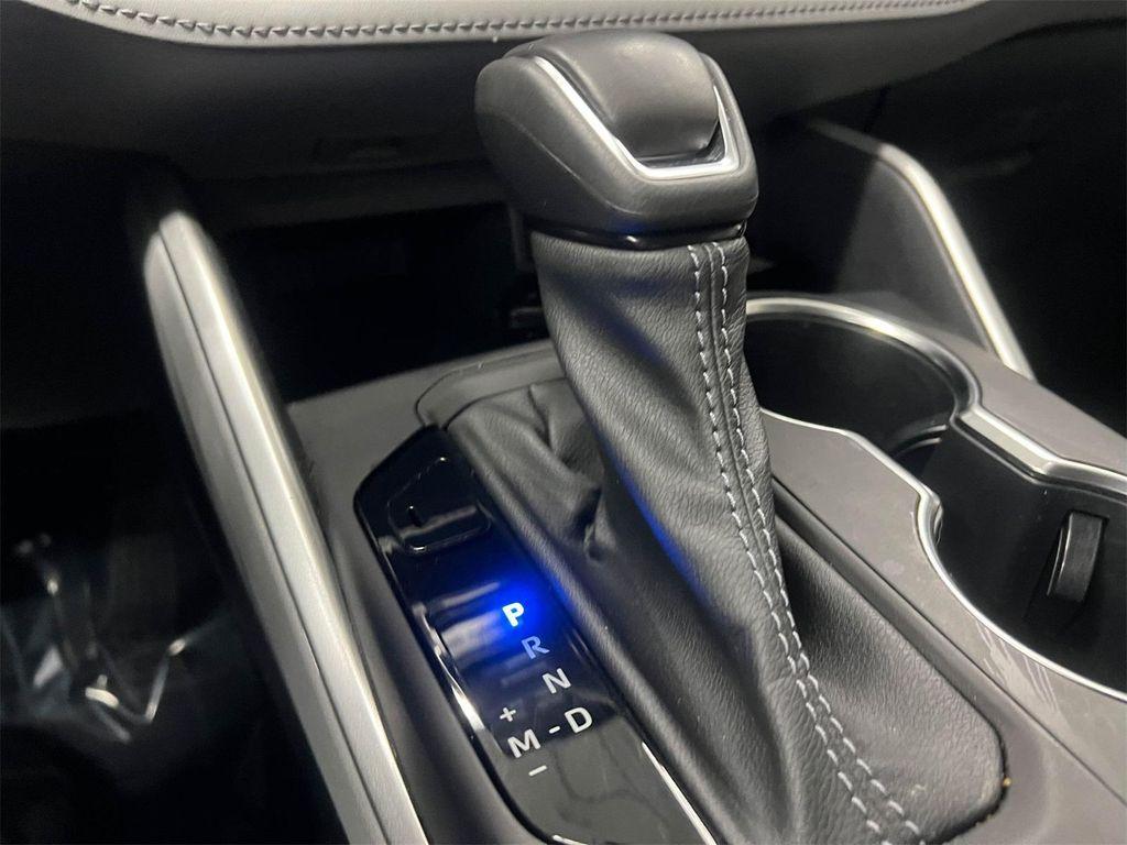 used 2022 Toyota Highlander car, priced at $32,788