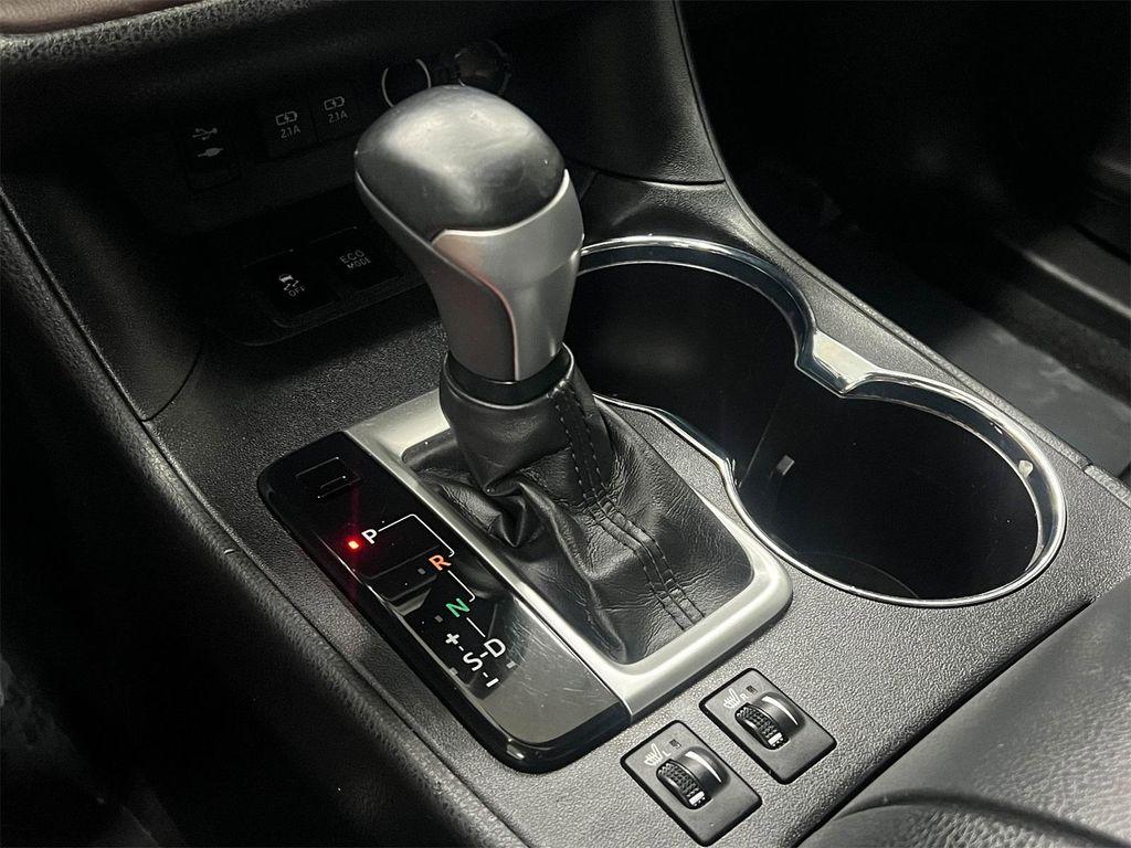 used 2019 Toyota Highlander Hybrid car, priced at $35,488