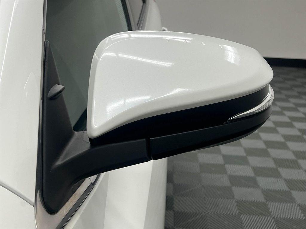 used 2019 Toyota Highlander Hybrid car, priced at $35,488
