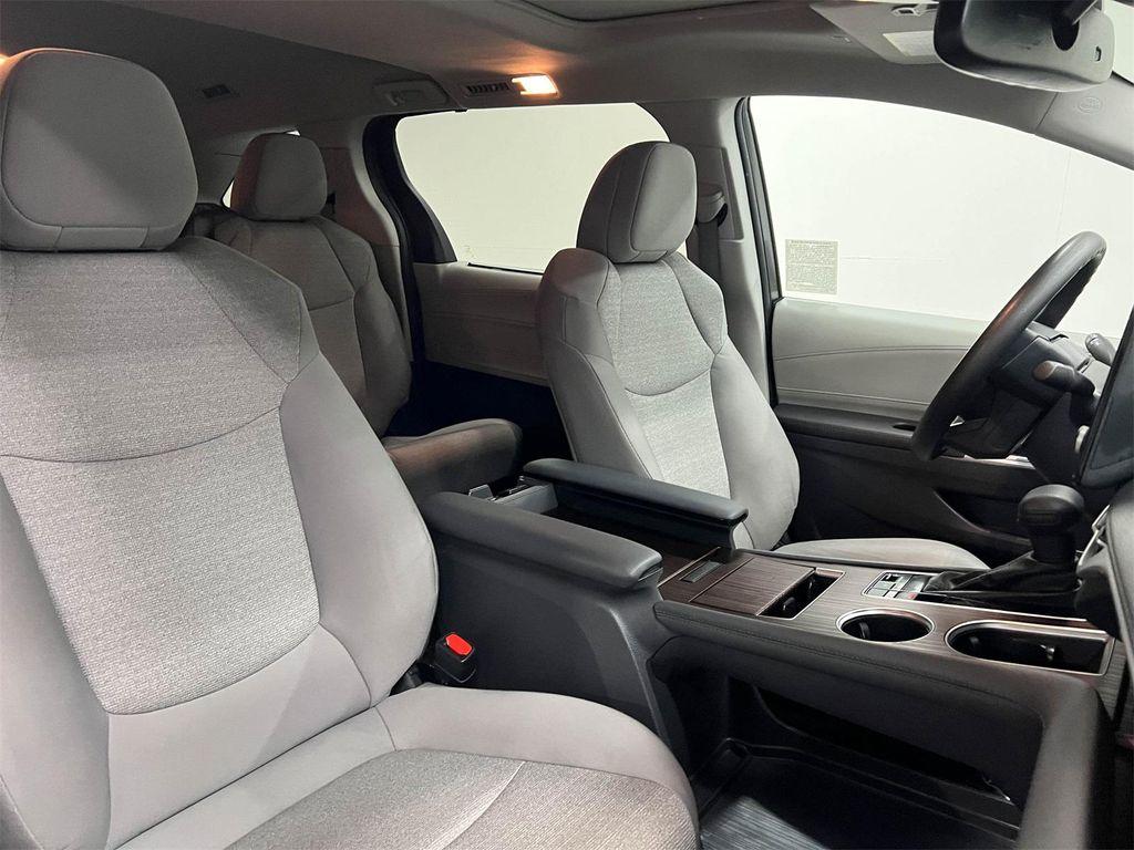 used 2024 Toyota Sienna car, priced at $37,888