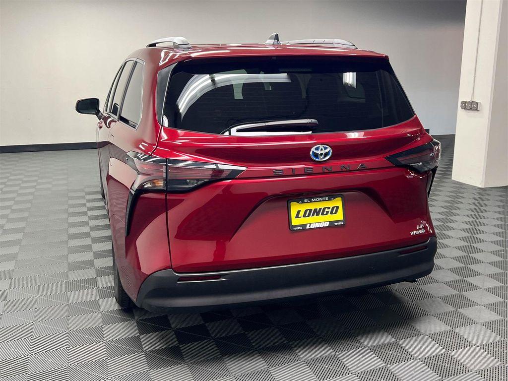 used 2024 Toyota Sienna car, priced at $37,888