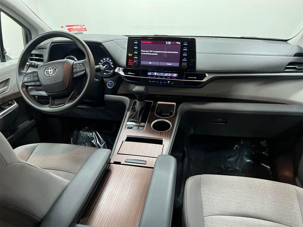 used 2024 Toyota Sienna car, priced at $37,888