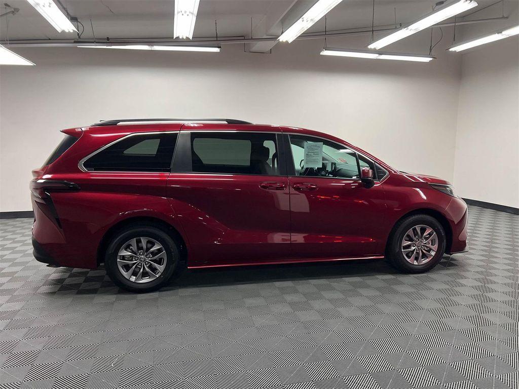 used 2024 Toyota Sienna car, priced at $37,888