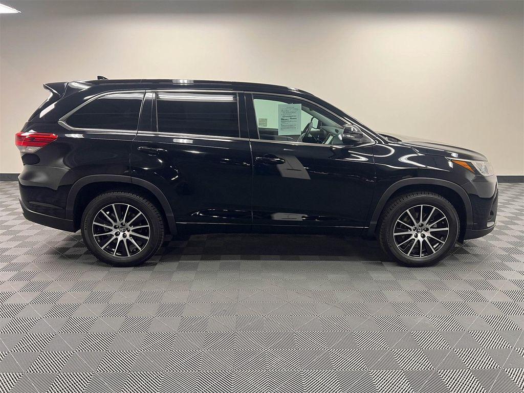 used 2018 Toyota Highlander car, priced at $23,388