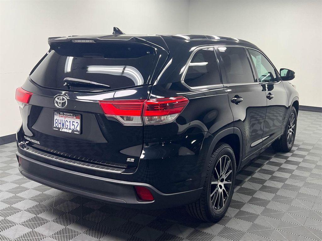 used 2018 Toyota Highlander car, priced at $23,388