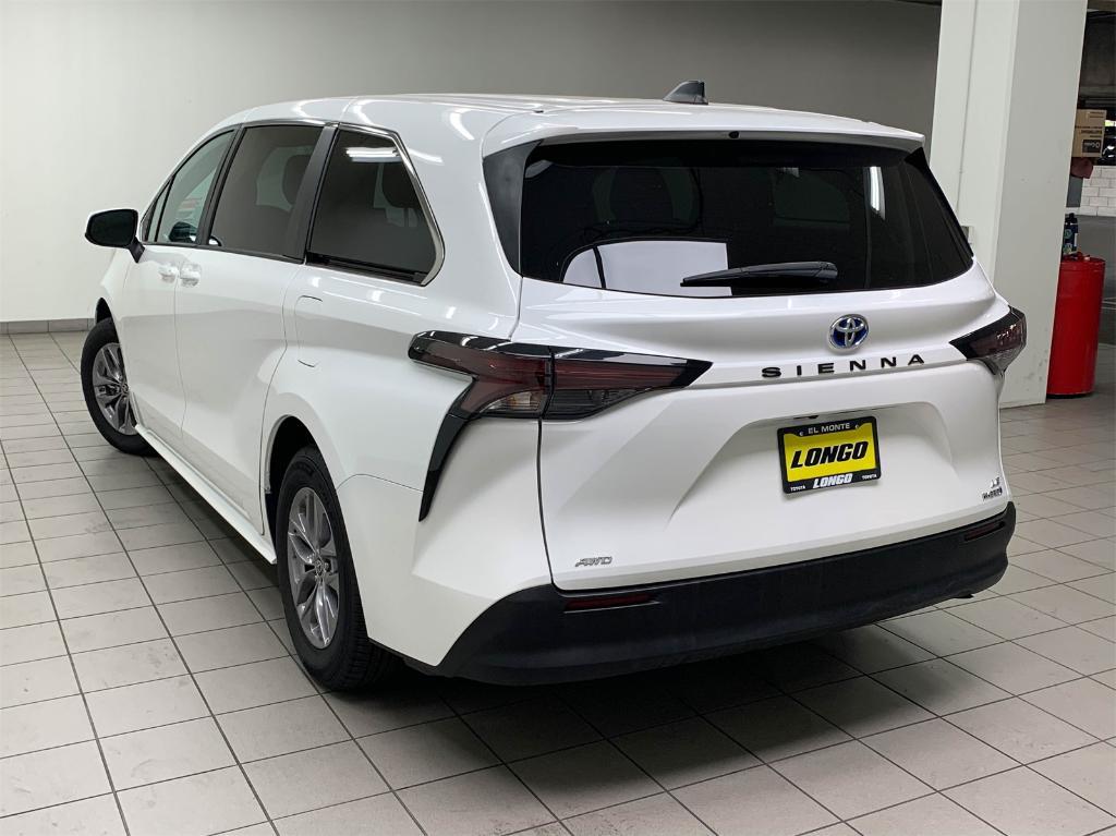 used 2023 Toyota Sienna car, priced at $39,888